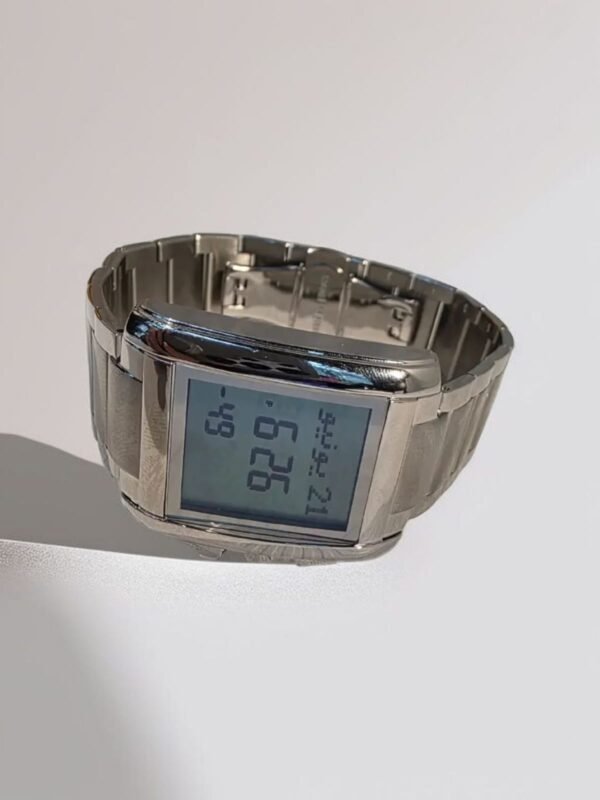 ساعة الفجر هي ساعات إلكترونية