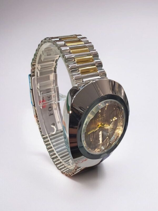 ساعةرجالية تُشبه ساعات Rado DiaStar