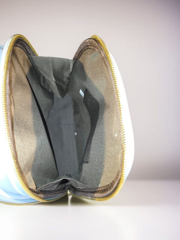 شنطة نسائية نوع ظهر