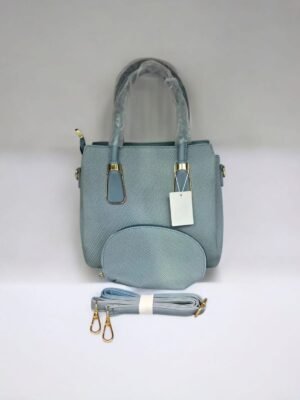 شنطة نسائية زرقاء